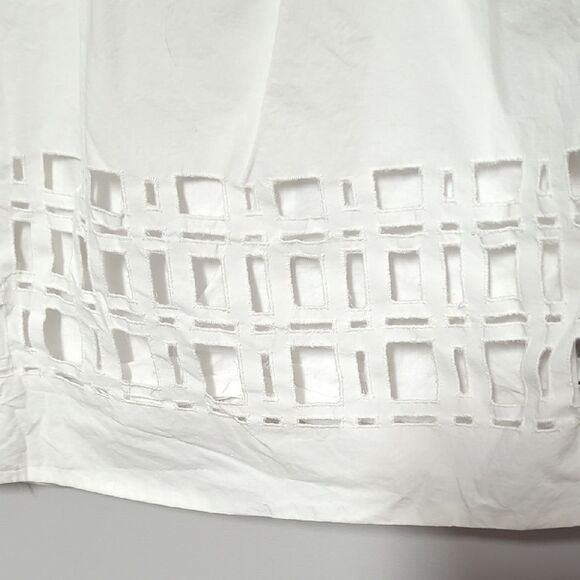 White Knee-Length A-Line Skirt with Pleated Cutout Design - Picture 2 of 5